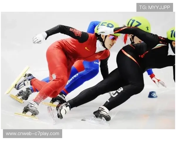 王晔、王欣然女子500米遗憾出局 积累大赛经验 王晔、王欣然女子500米遗憾出局 积累大赛经验