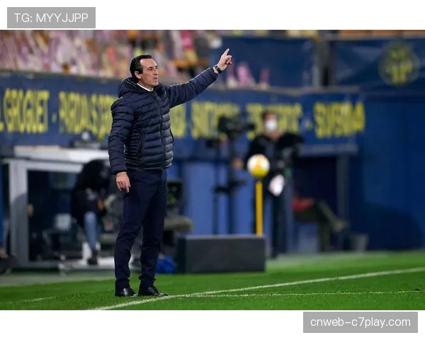 埃梅里回顾维拉连胜历程，分享战术构建与团队管理心得