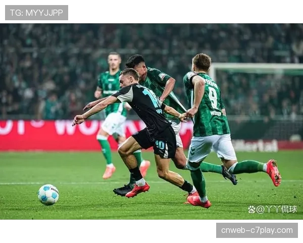 门兴与不莱梅1-1握手言和，双方防守软肋频现