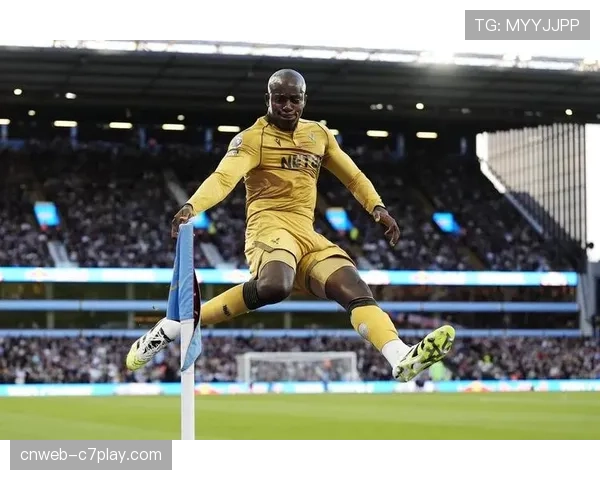 水晶宫0-1憾负维拉，格伊领衔的防线整场零封对手